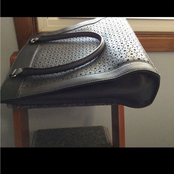 Kate Spade Tote - Picture 5 of 6